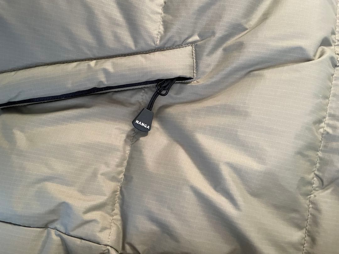 NANGA オリーブ ダウンジャケット