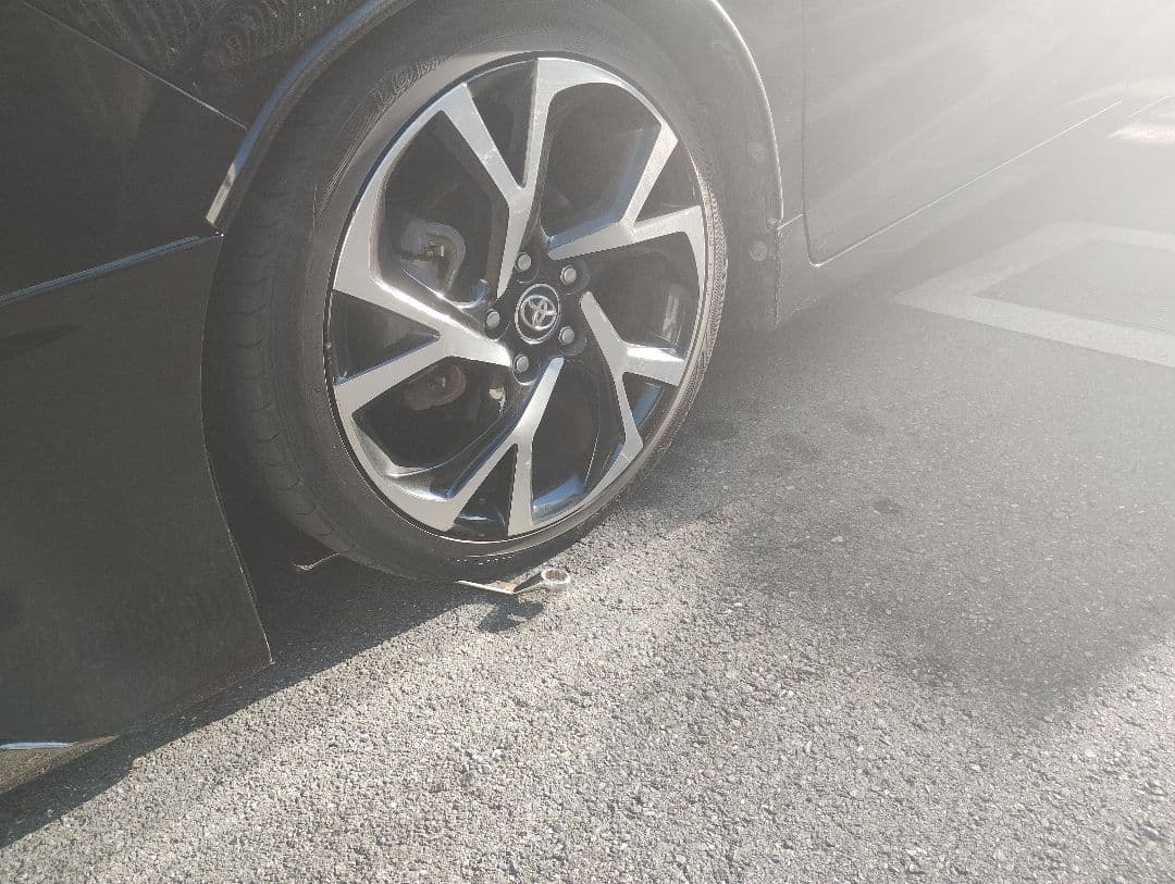 格安トヨタC-HR純正 18インチホイール 流用ノア ヴォクシー エスクァイア等