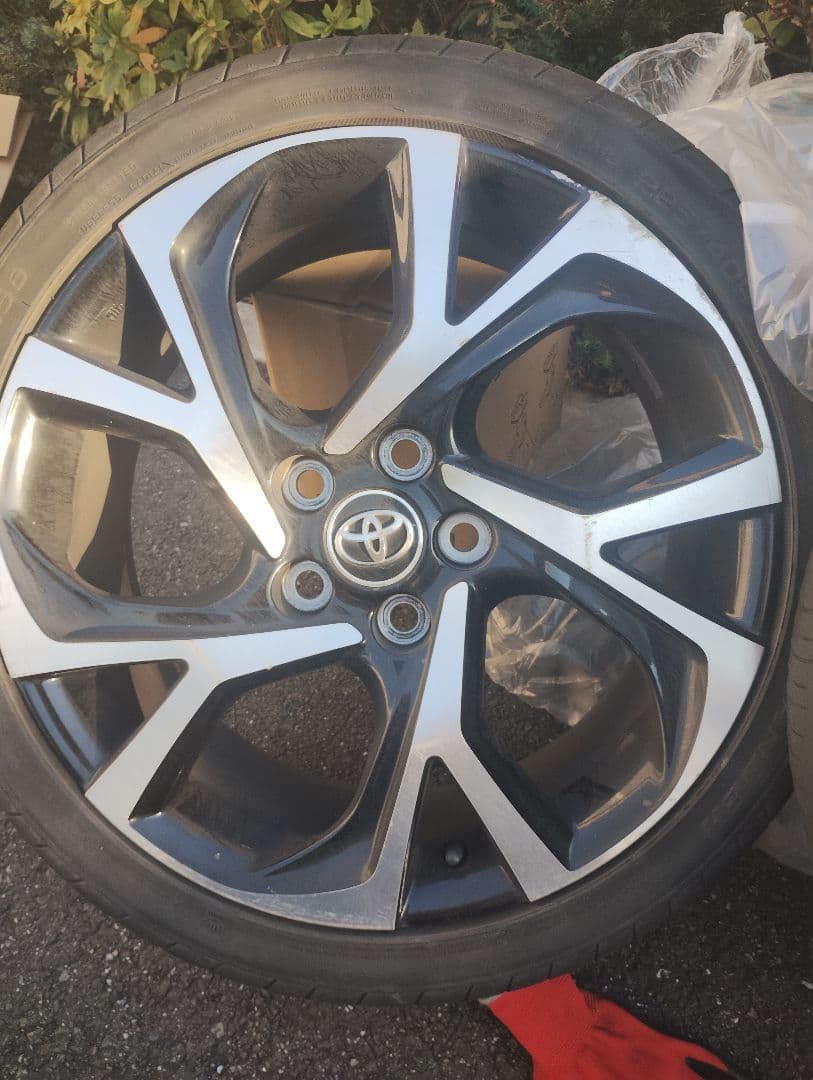 格安トヨタC-HR純正 18インチホイール 流用ノア ヴォクシー エスクァイア等