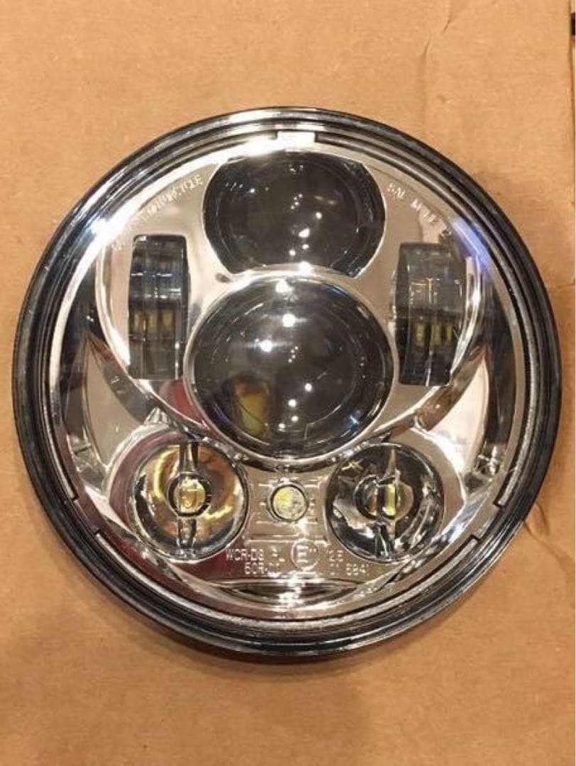 【ハーレー純正ヘッドライト】5-3/4インチ　LEDヘッドライト　デーメーカー