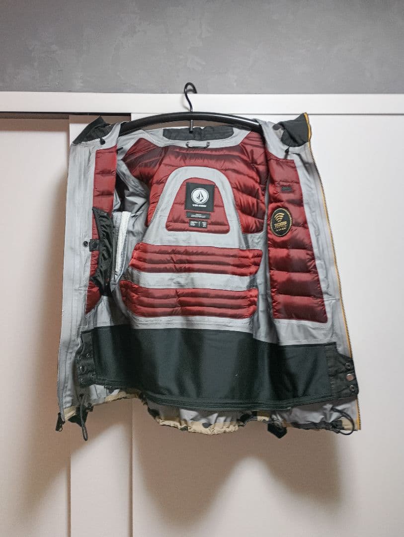 ボルコムゴアテックスハイエンドジャケット　Sサイズ