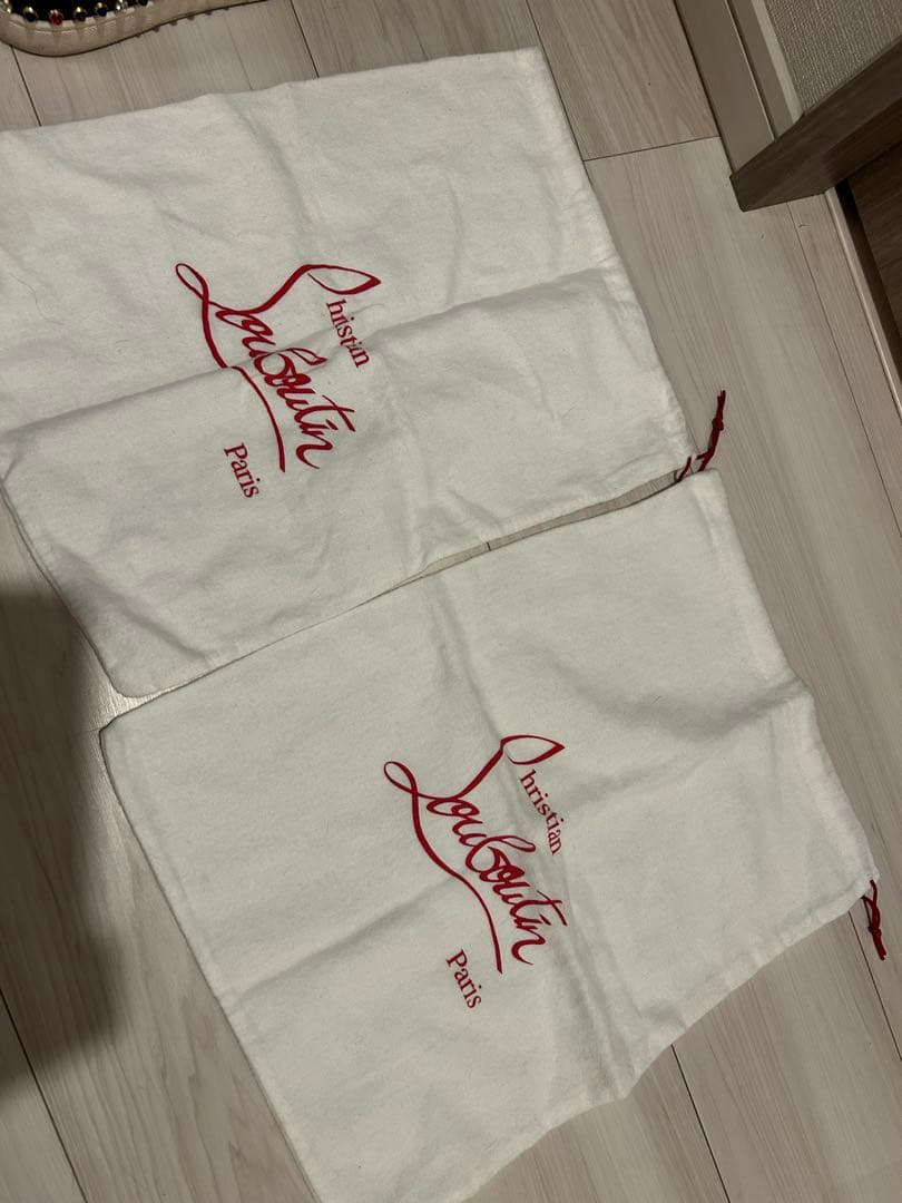 か*な様 クリスチャンルブタン　スタッズ　スリッポン　38 マルチカラー