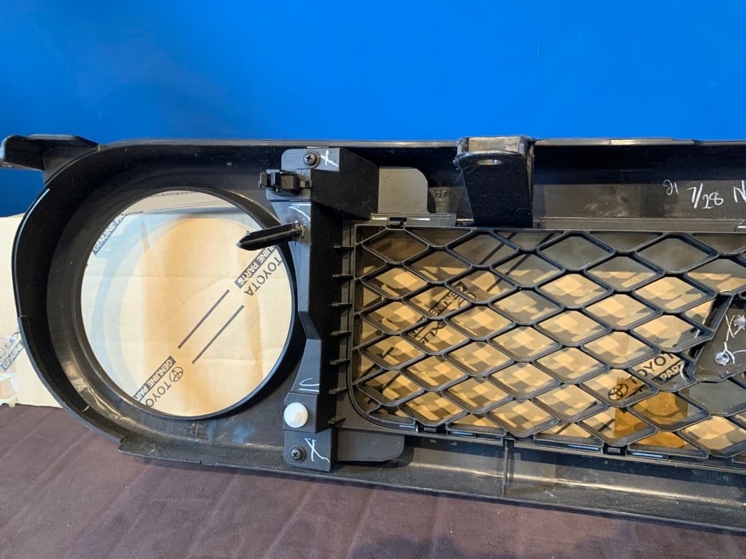 TOYOTA FJクルーザー フロントグリル ブラック