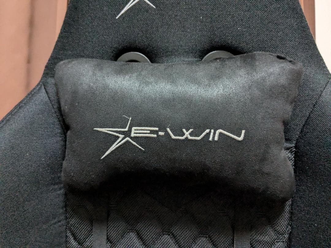 E-WIN ゲーミング座椅子 Z9-BK