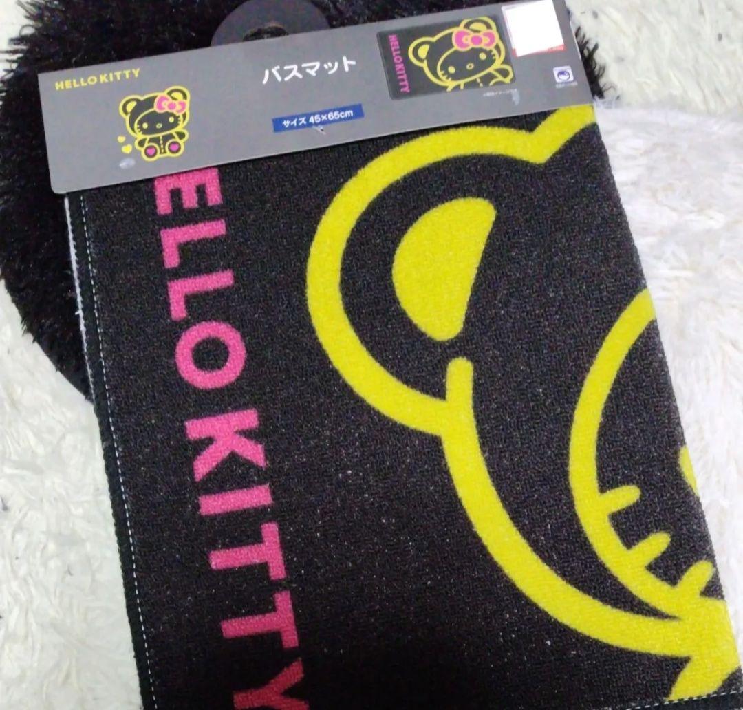 ハローキティ　キッチン　トイレ　バスマット　ペーパーホルダー　【新品未使用】４点