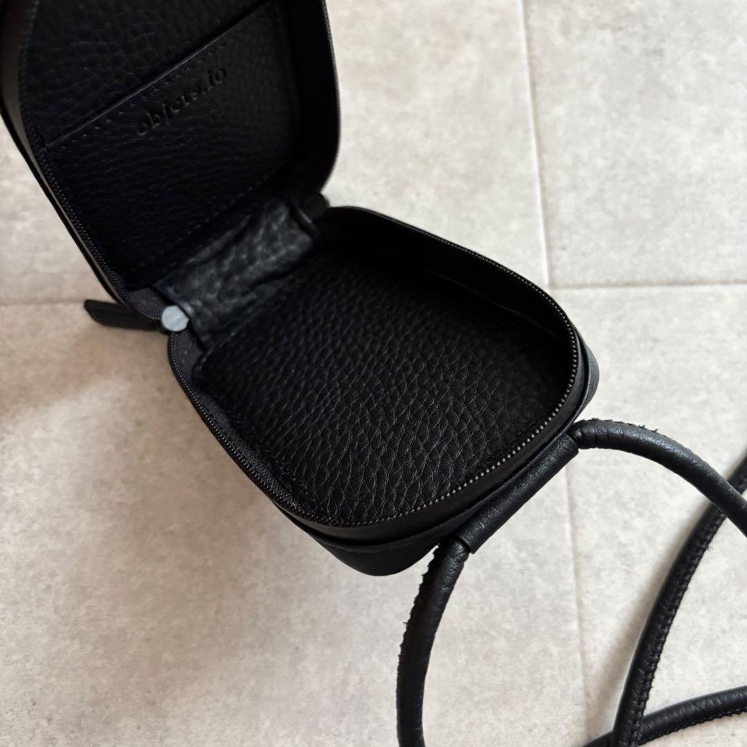 objcts.ioストラップ付マイクロバッグ