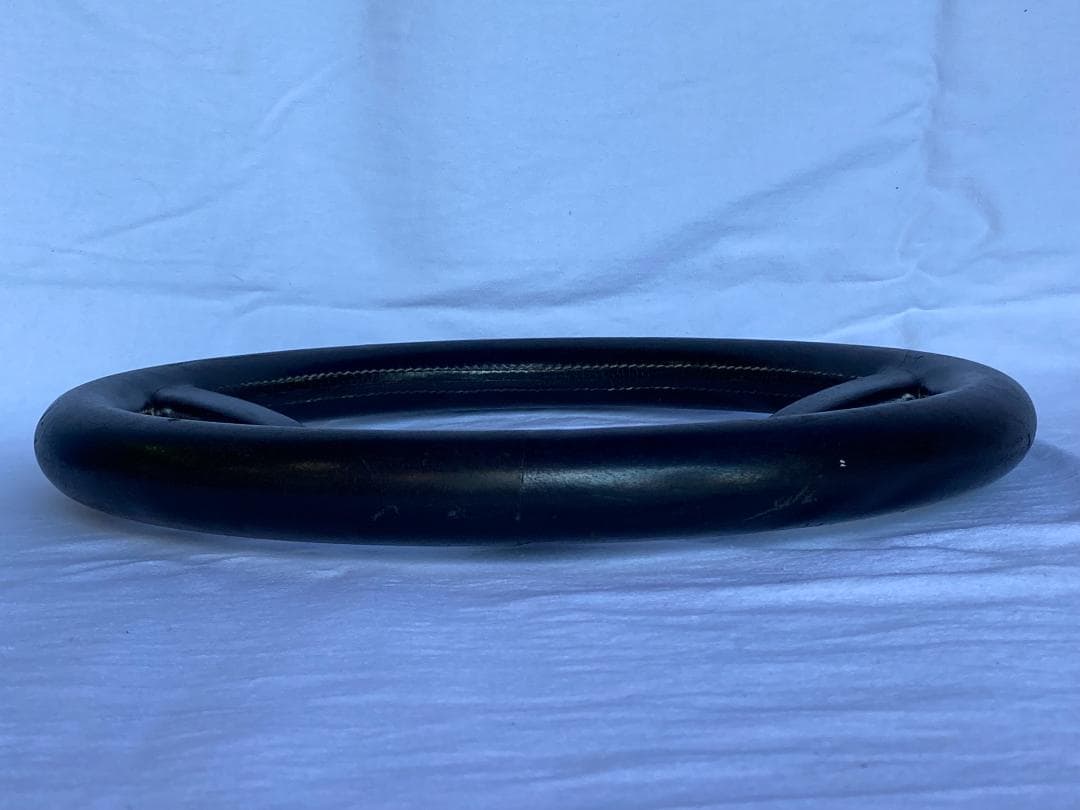 MOMO　モモ　ステアリング　キャバリーノ　３５パイ