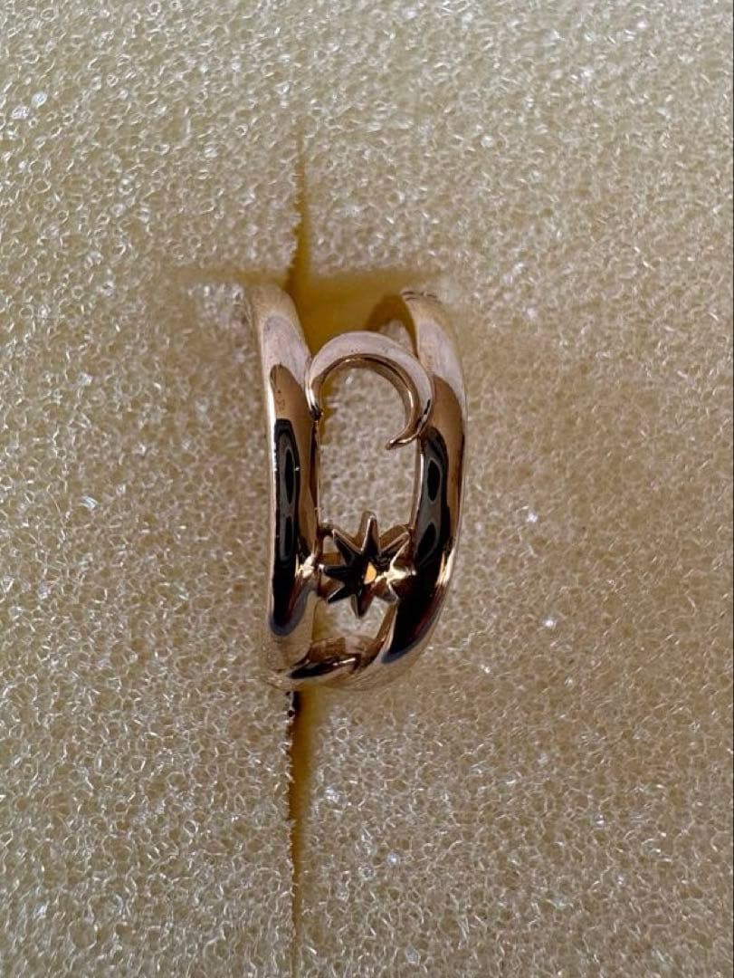 スタージュエリー　イヤーカフ 星モチーフダイヤ入り