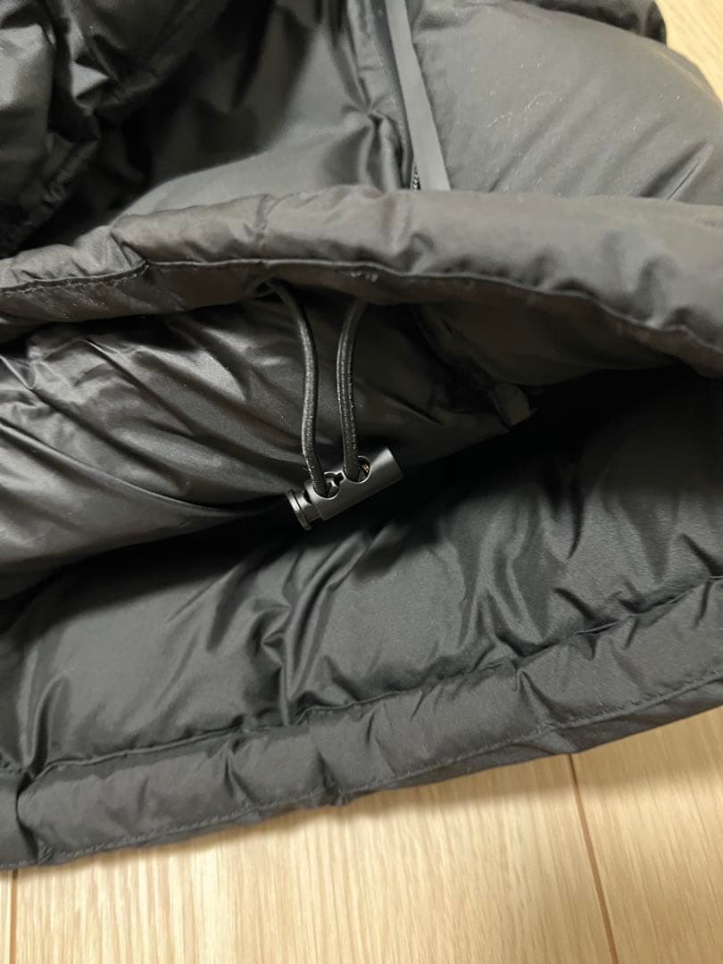   ブラック ダウンジャケット M