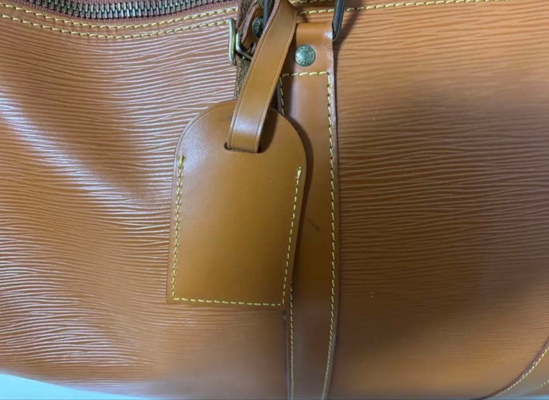 ルイヴィトン　Louis Vuitton エピレザー　ブラウン