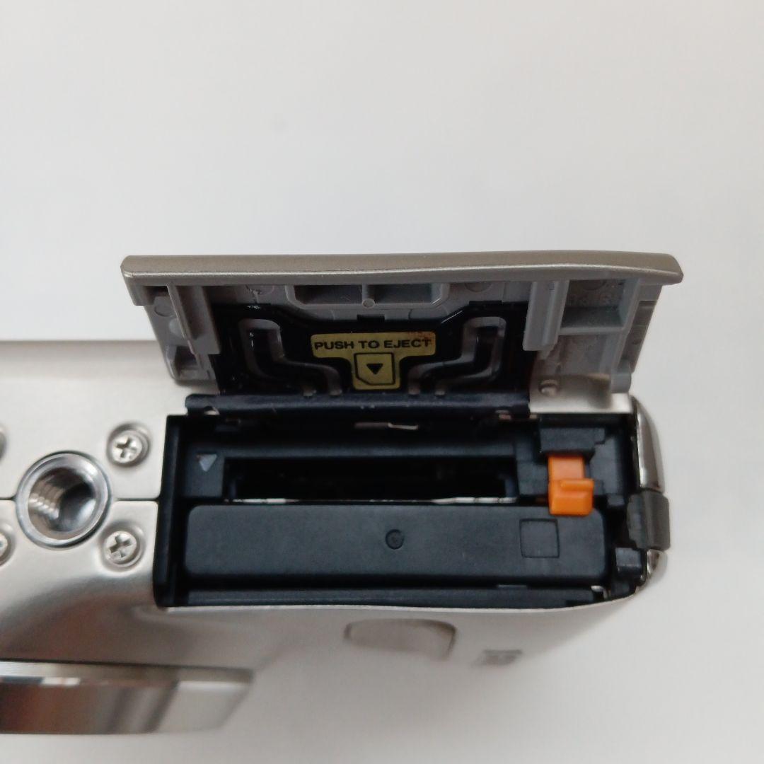 FUJIFILM FinePix F550EXR デジタルカメラ