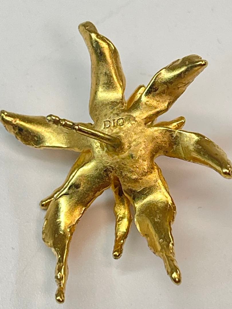 Christian Dior(クリスチャンディオール)トライバルピアス 片方のみ