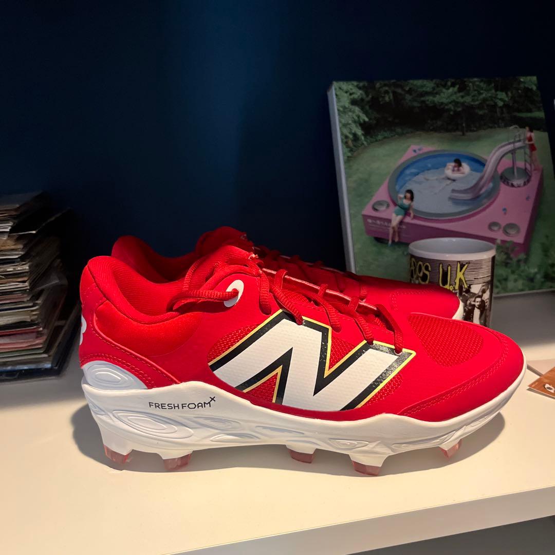 New Balance レッド スパイク