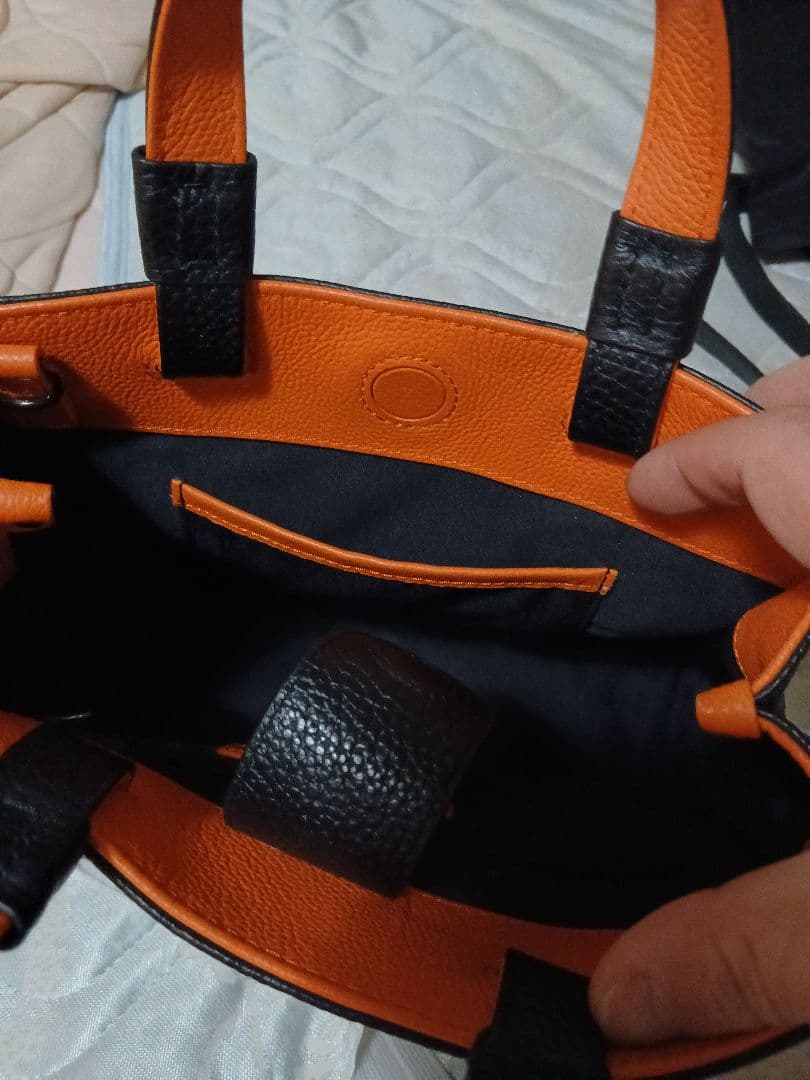 SEEKER レザー本革ミニトートバッグ 黒/オレンジ　ショルダー可能