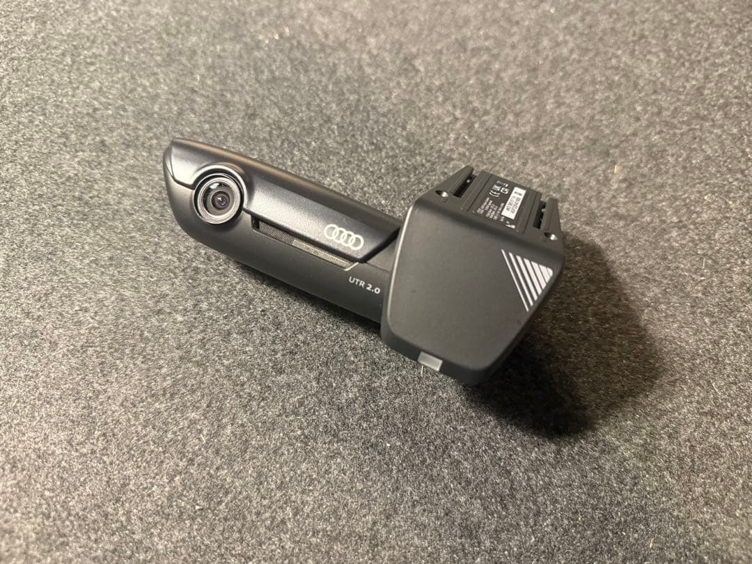 アウディ 純正 ドライブレコーダー UTR 2.0 前後