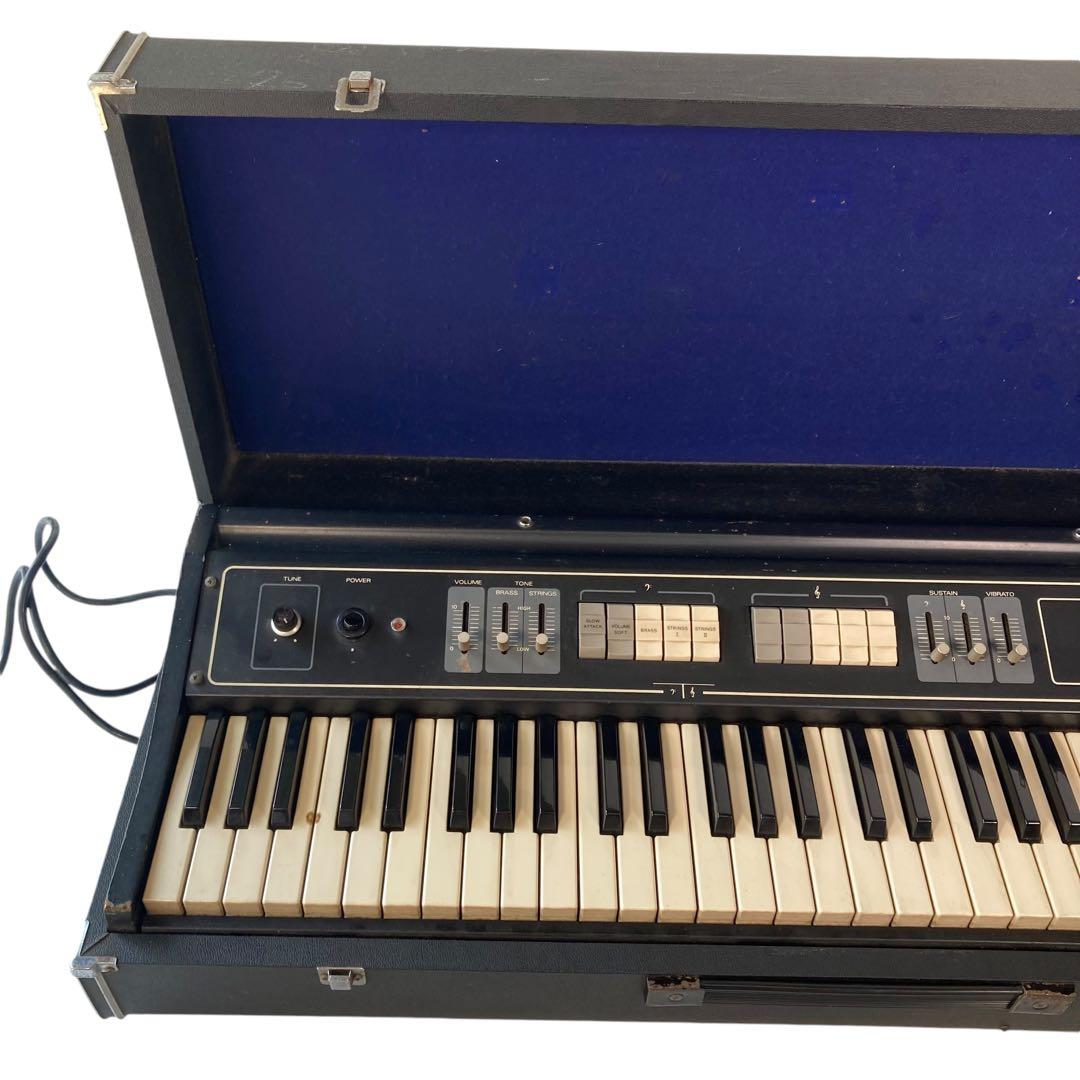 Roland シンセサイザー　RS-101 通電のみ確認　ジャンク品