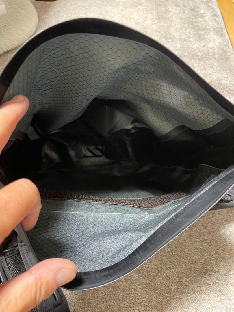 ORTLIEB ヒップパック2防水 ブラック/グレー