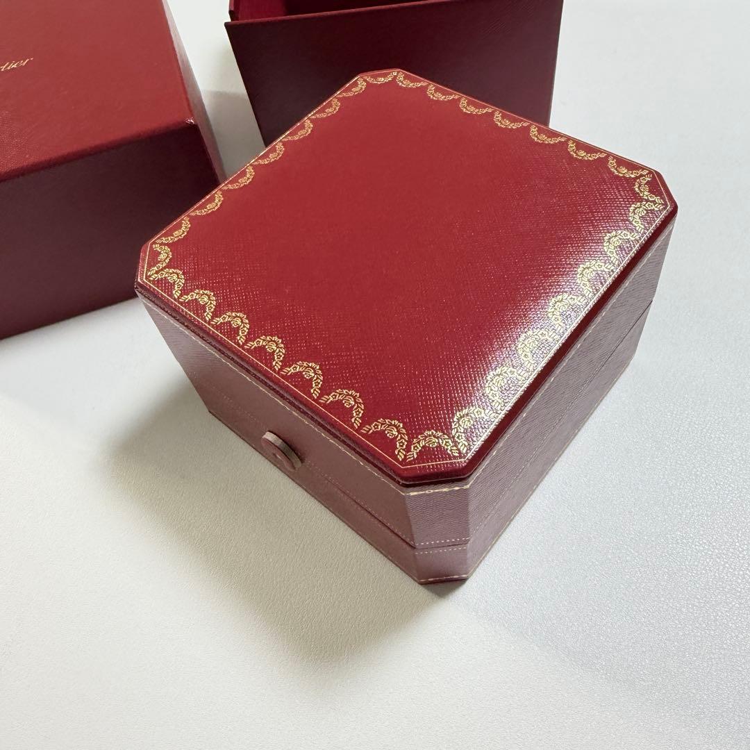 美品　カルティエ　腕時計　ブレスレット　ケース　空箱　アクセサリー入れ　現行品