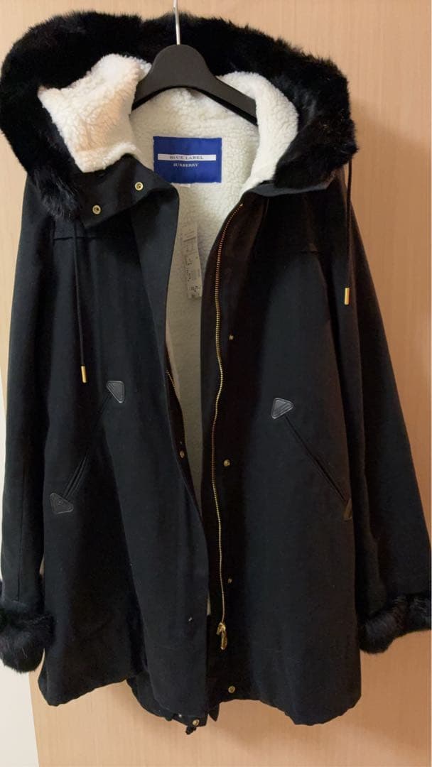 バーバリー　BLUE LABEL フード付きモッズコート　週末のみ値下げ中！