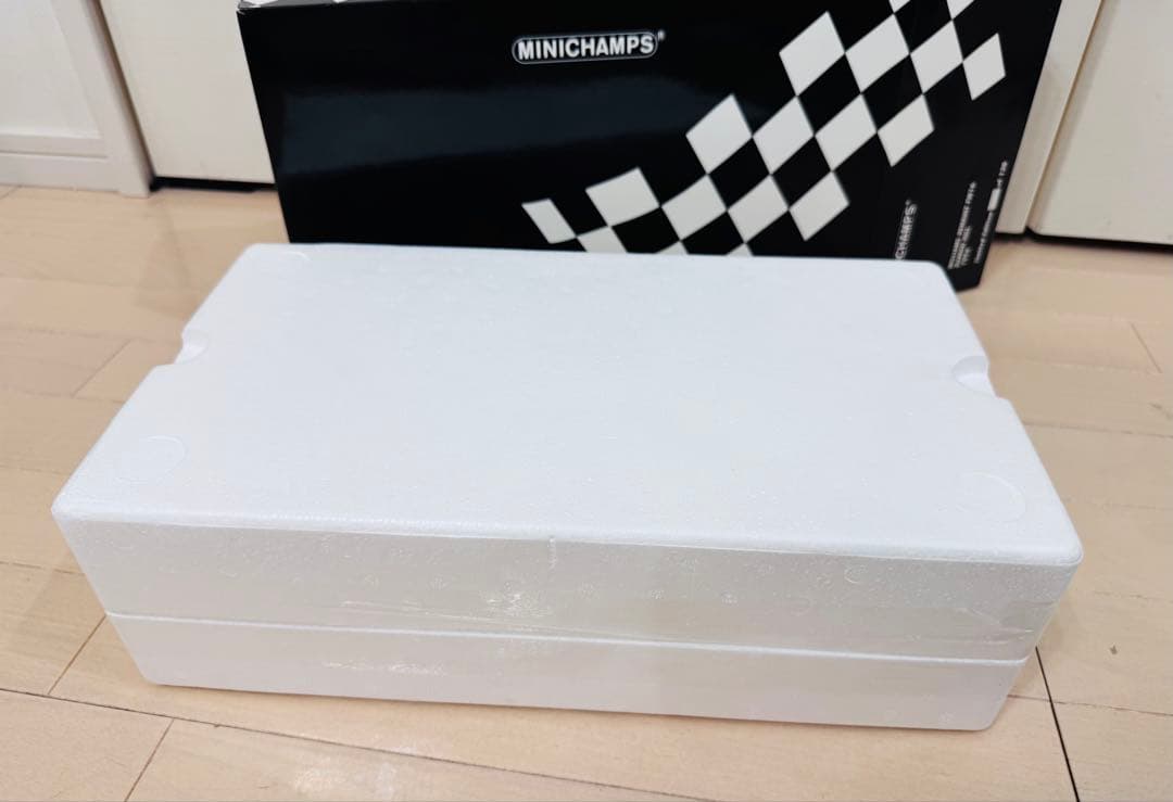 【稀少品】ミニチャンプス　ウィリアムルノー　FW16 1994 1/12