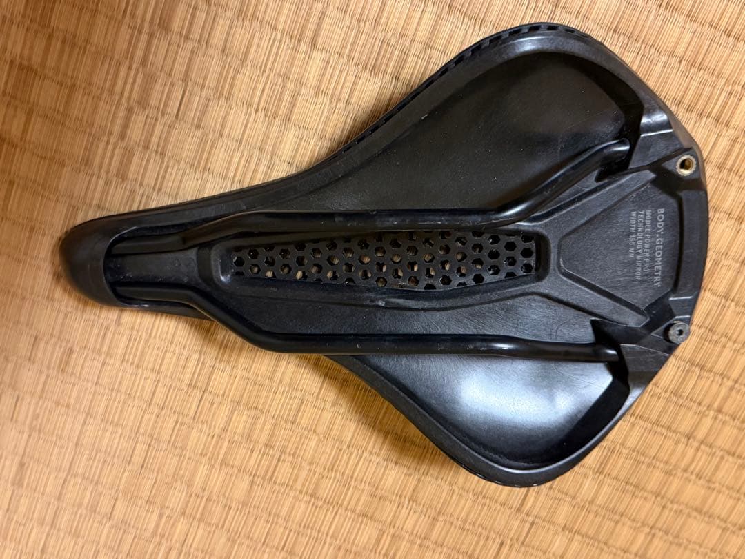 Xmas値下げ POWER PRO WITH MIRROR パワーサドル　ミラー