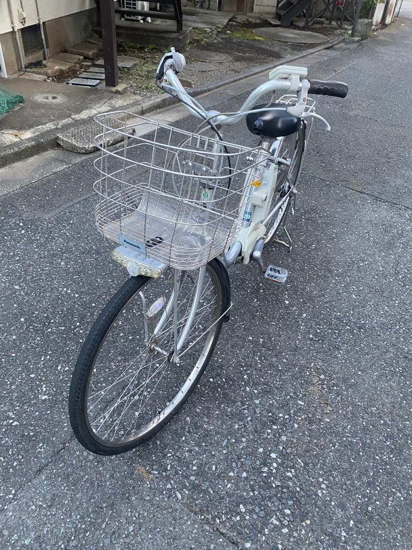 シルバー 電動アシスト自転車 シティタイプ