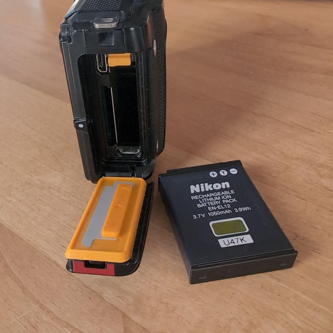 Nikon COOLPIX W300 防水カメラ　カモフラージュ