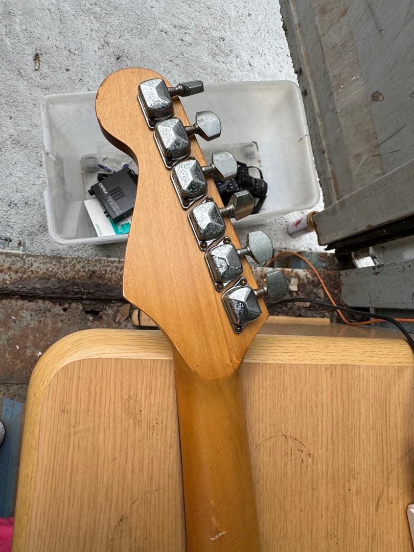 エレキギター FORMESTAR ベース