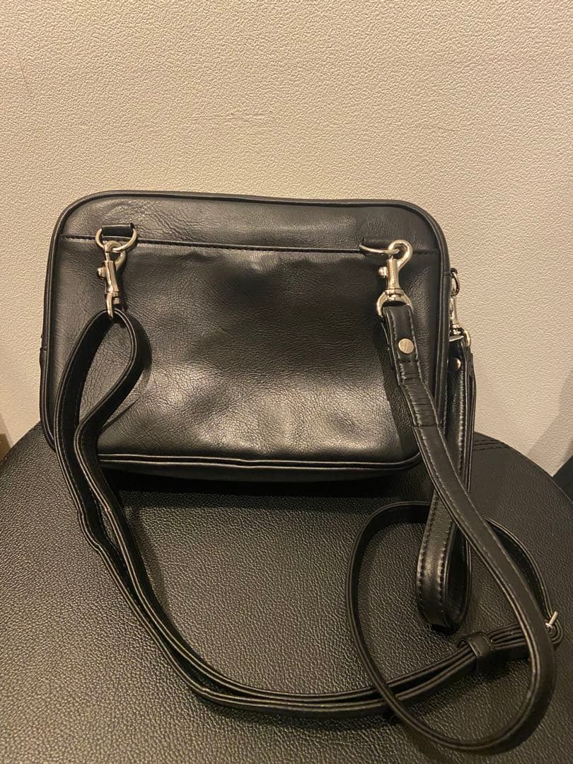 ワイルドスワンズ　ポーキ　ショルダーバック　ボディバック