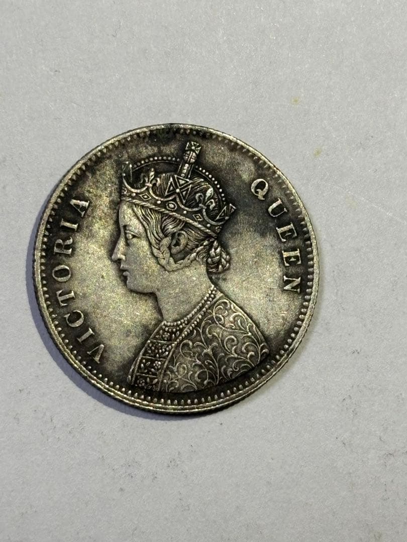 イギリス領インド　1ルピー銀貨　1862年　古銭　アジア　外国