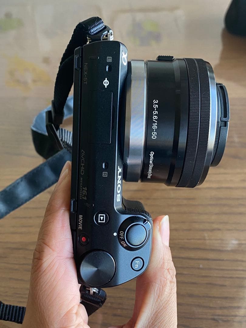 【美品】sony NEX-5T 16-50レンズ付き