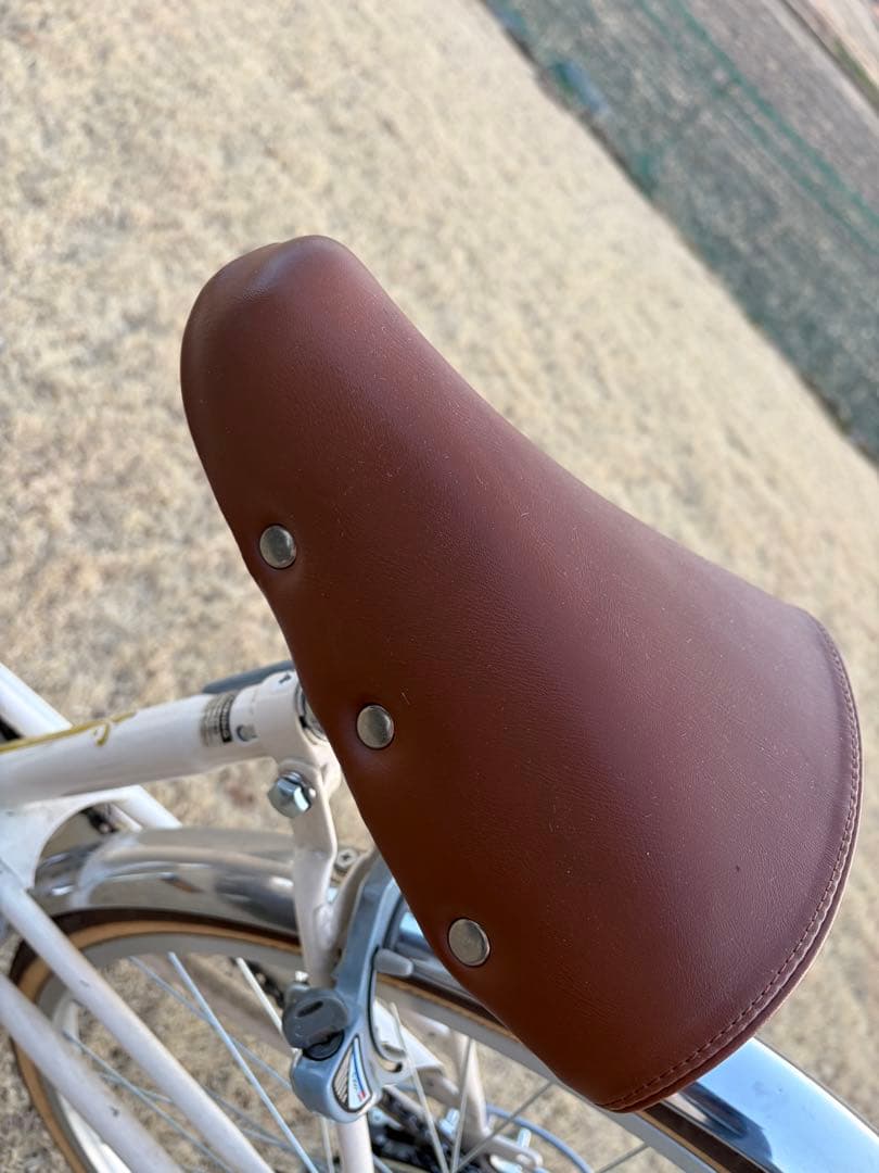 子供用自転車 ✳︎ホワイト、ベージュ、茶、 前バスケット付き　24インチ✳︎