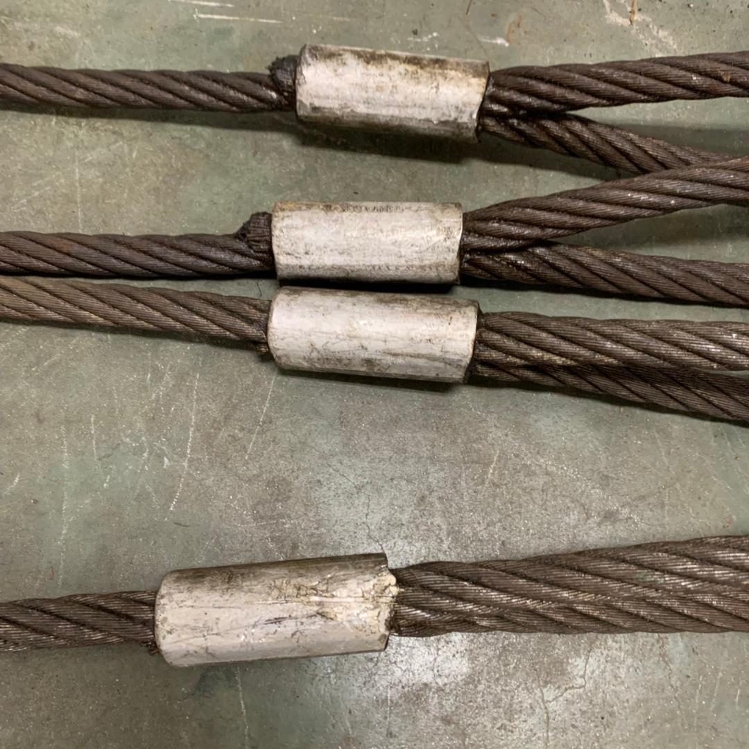 神鋼 ワイヤーロープ 牽引 玉掛け 28mm 2.5m 工事用材料 ①