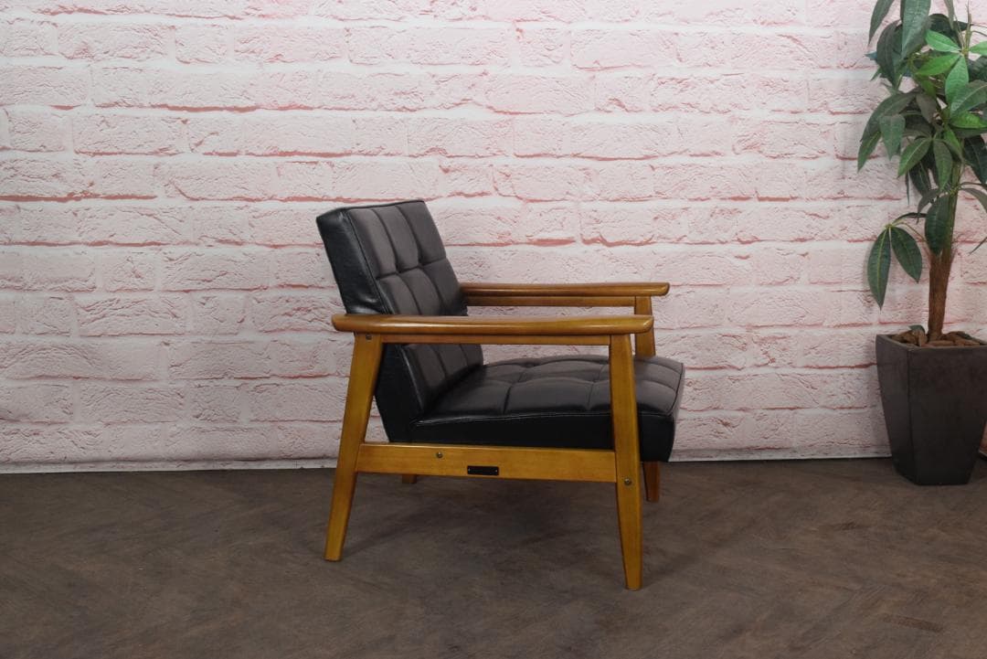 展示品　カリモク60 Kチェア スタンダードブラック　 W36170BW　14A