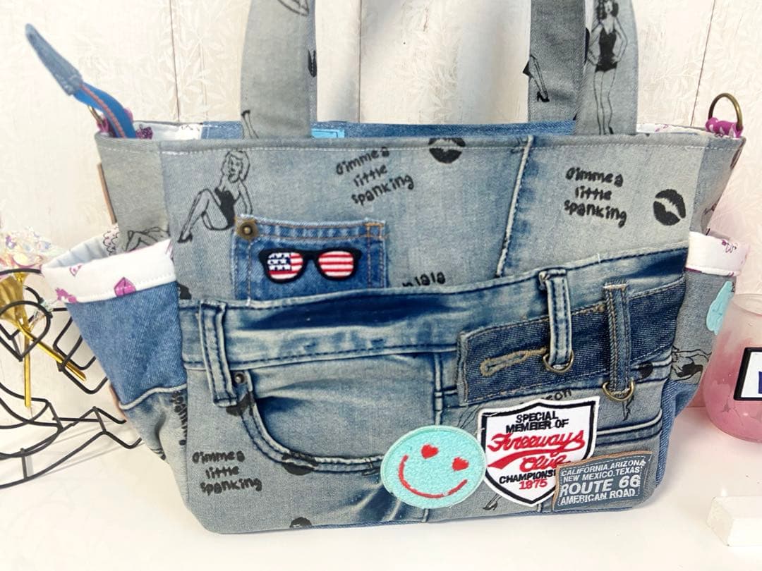 デニムリメイクバッグ　ワッペン沢山