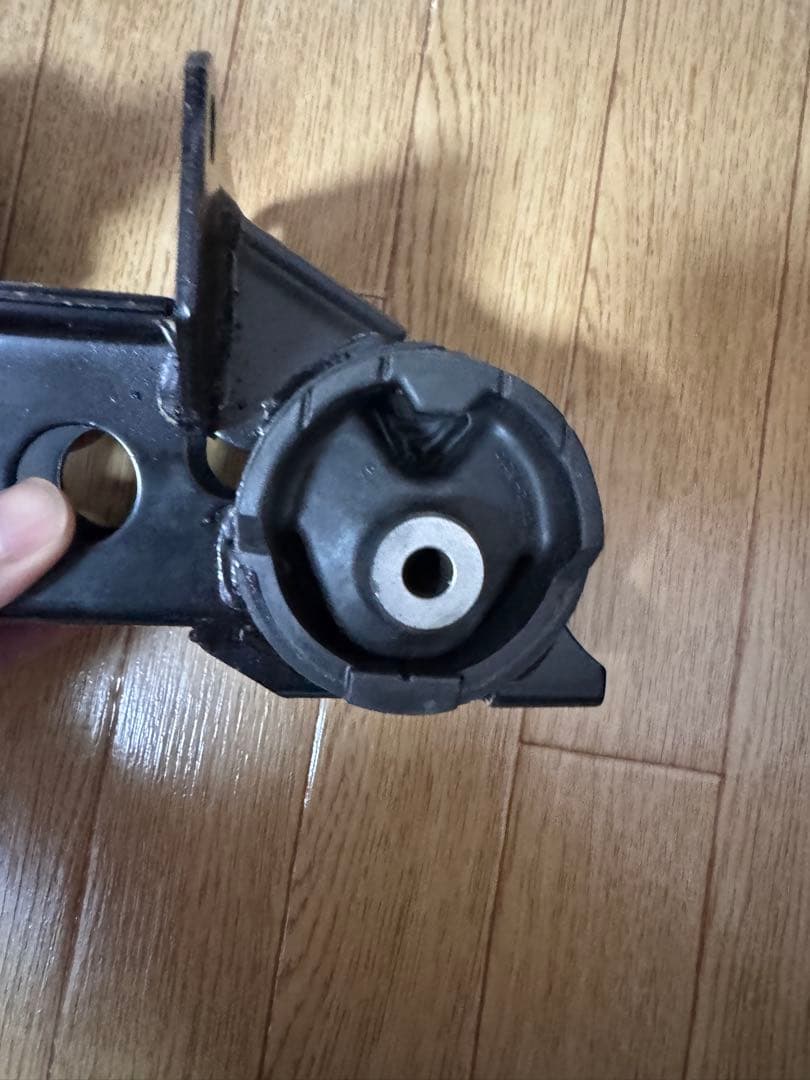 (新品)トヨタ MR-S用 純正エンジンマウント 4個セット