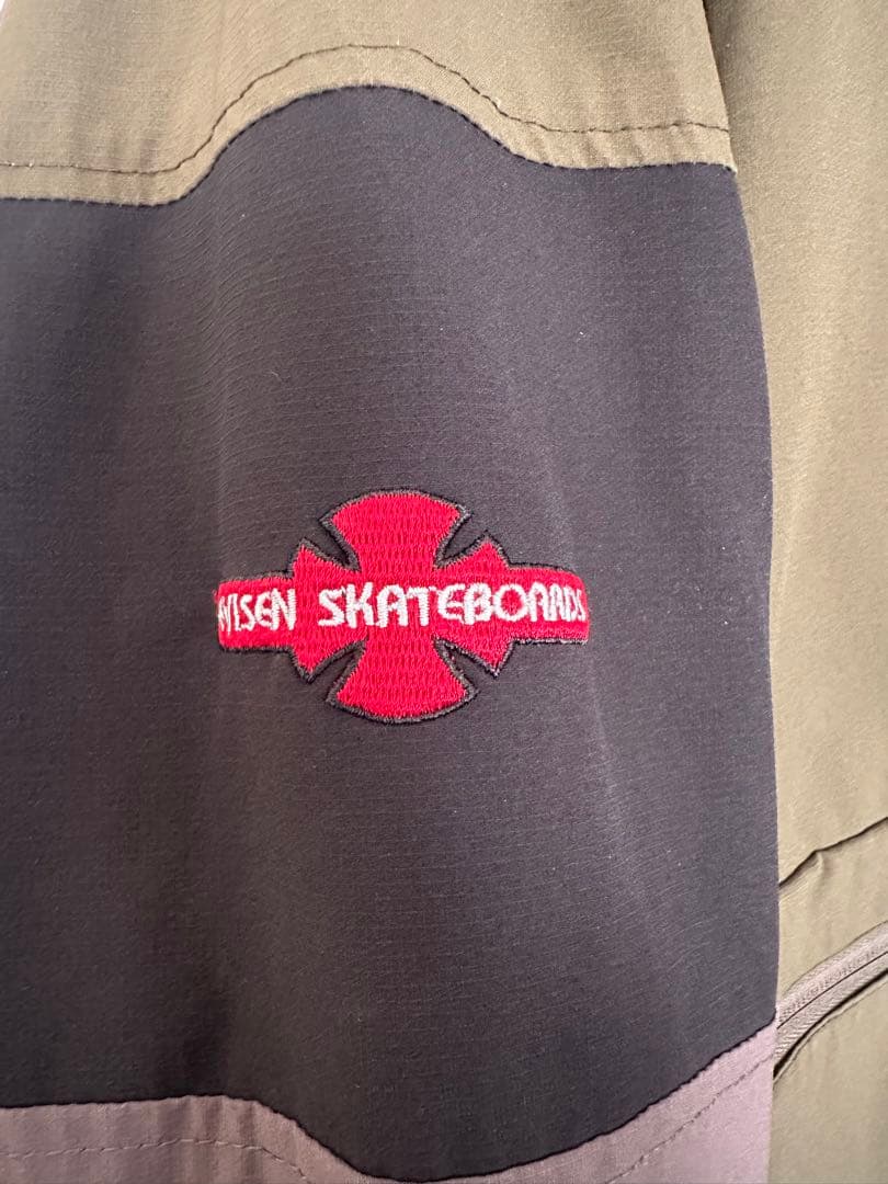 EVISEN SKATEBOARDS independent アノラック