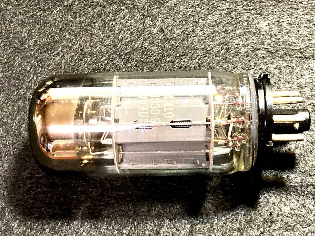 6 L 6 / 5881 ロシア製 新品未使用真空管 4 本セット