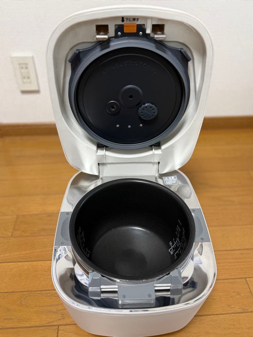 象印 圧力IH炊飯器 NW-FA18（白）【炊飯不可／ジャンク】