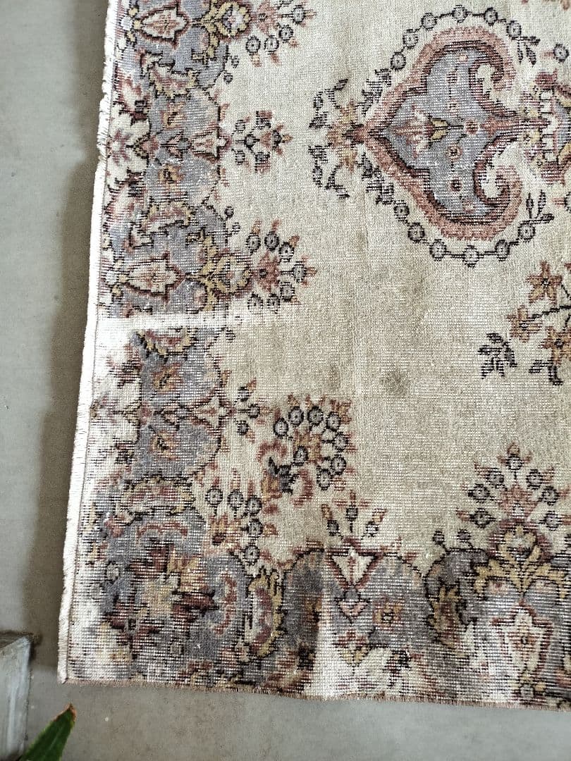 超大判/ベージュと淡いグレーのヴィンテージラグ　雅姫さんNo.636