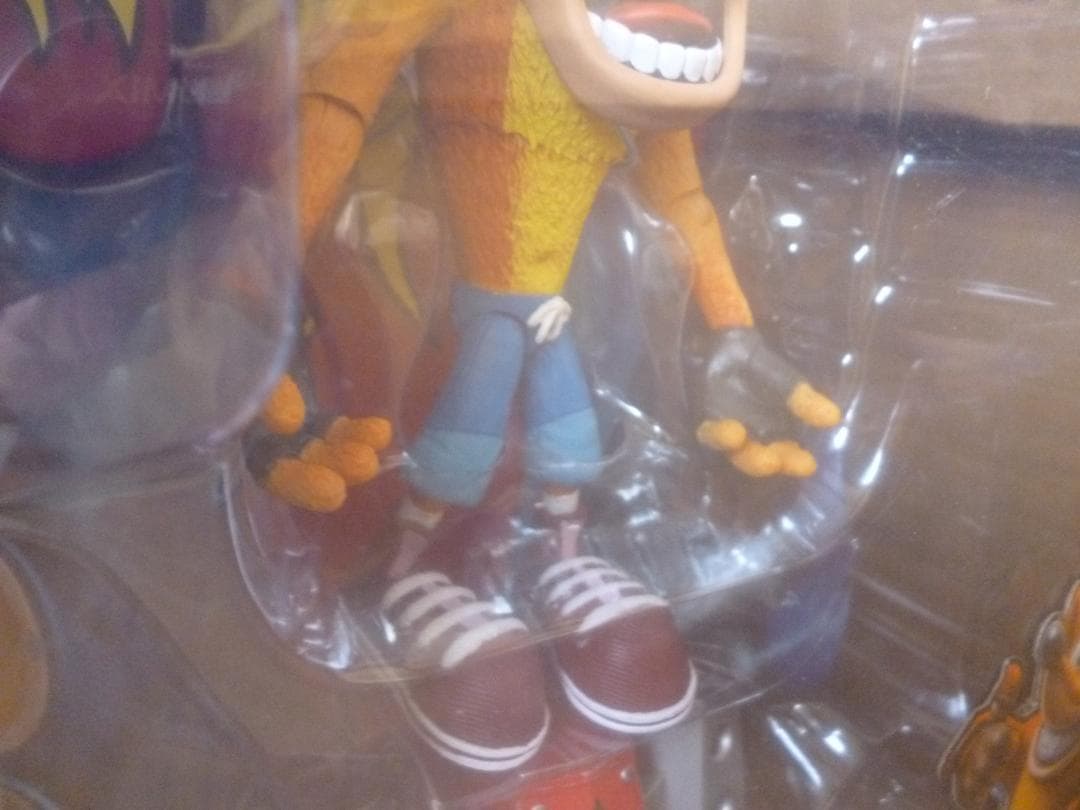 新品・未開封／クラッシュ・バンディクー　DXフィギュア　1箱／アクティビジョン