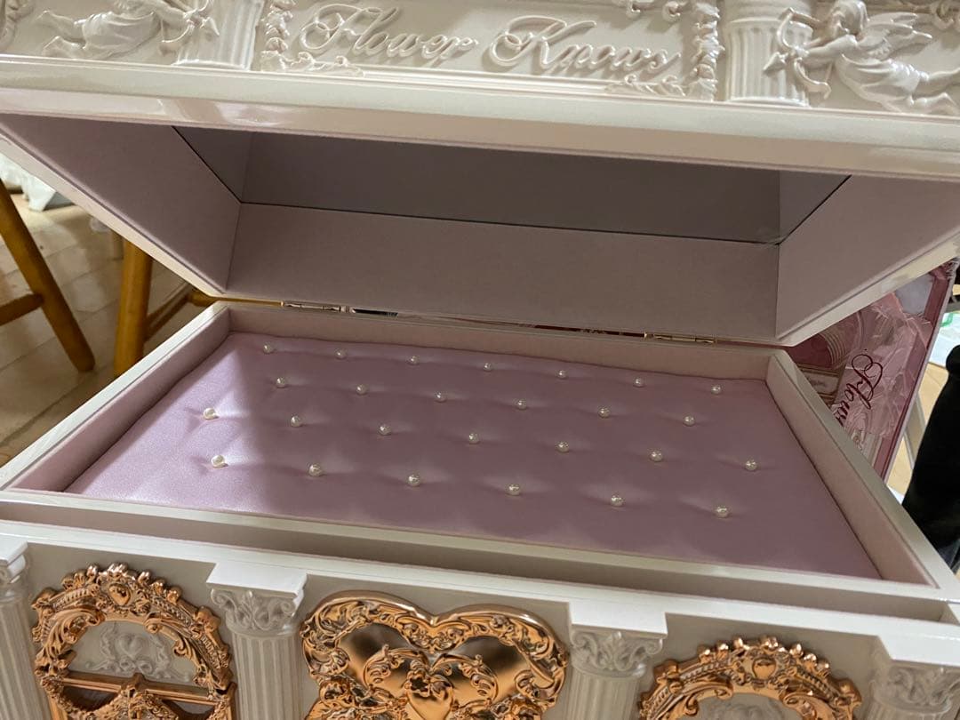 フラワーノーズ　ストロベリーキューピット　メイクボックス　小物入れ