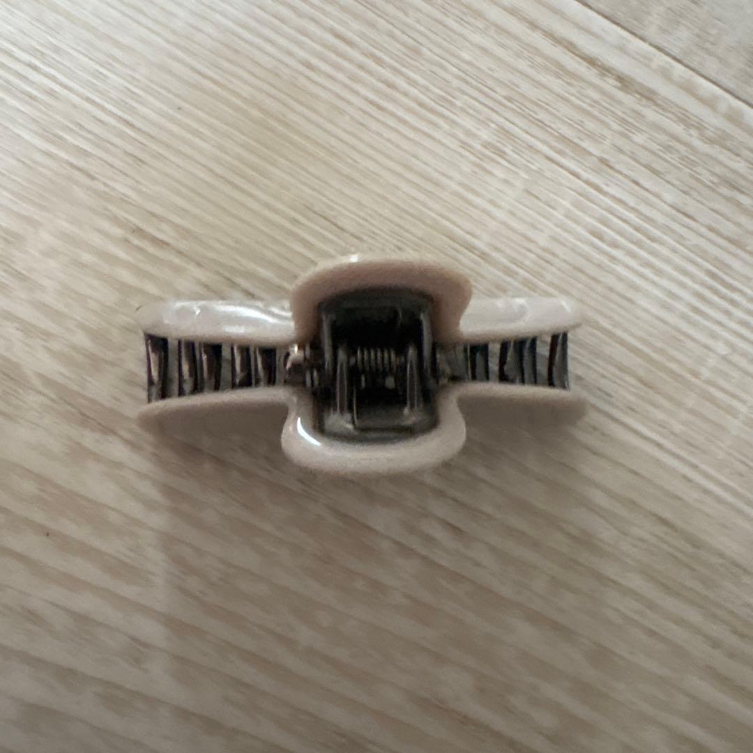 【美品】accaヘアクリップ 中サイズ