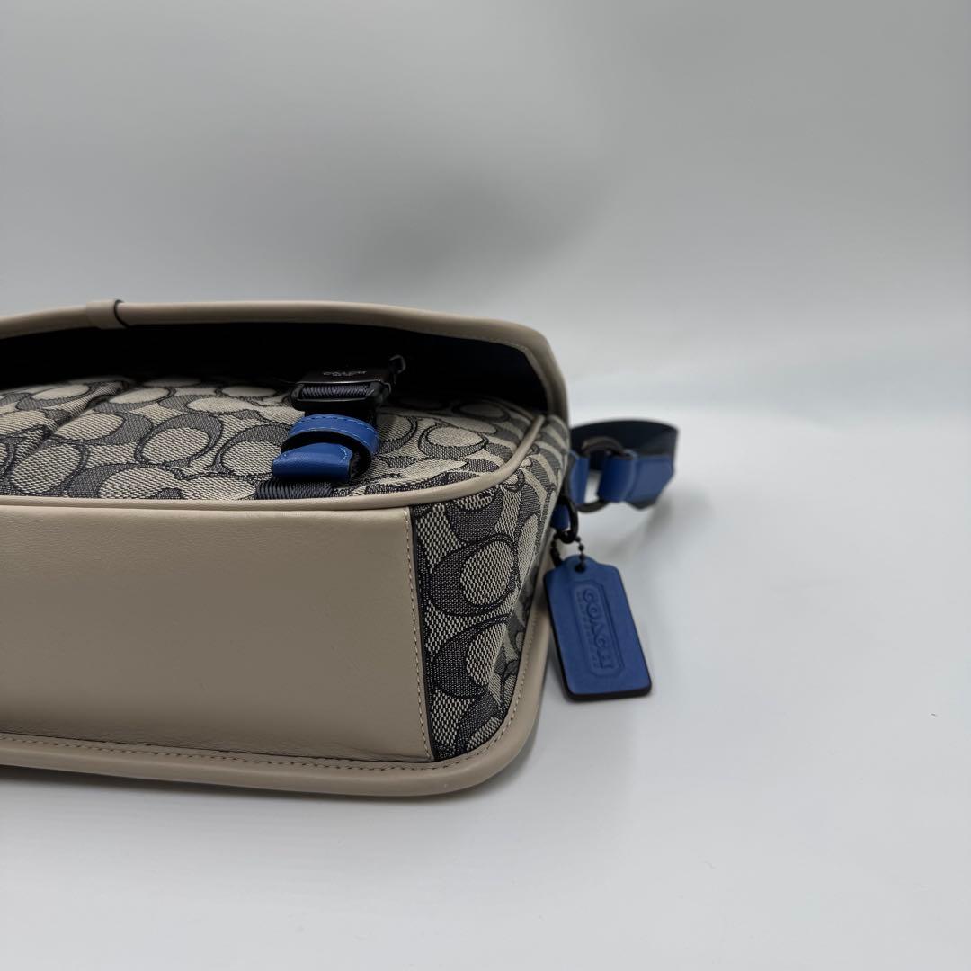 未使用級✨ コーチ リーグ メッセンジャーバッグ シグネチャー ジャガード 白