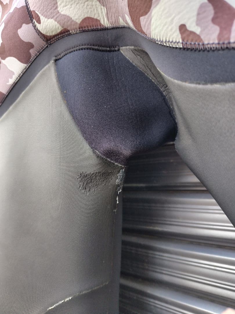 ウエットスーツ　セミドライ　MELLOW