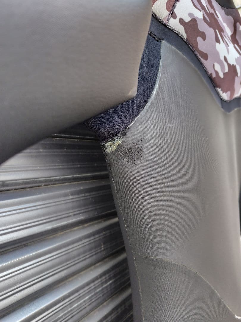 ウエットスーツ　セミドライ　MELLOW