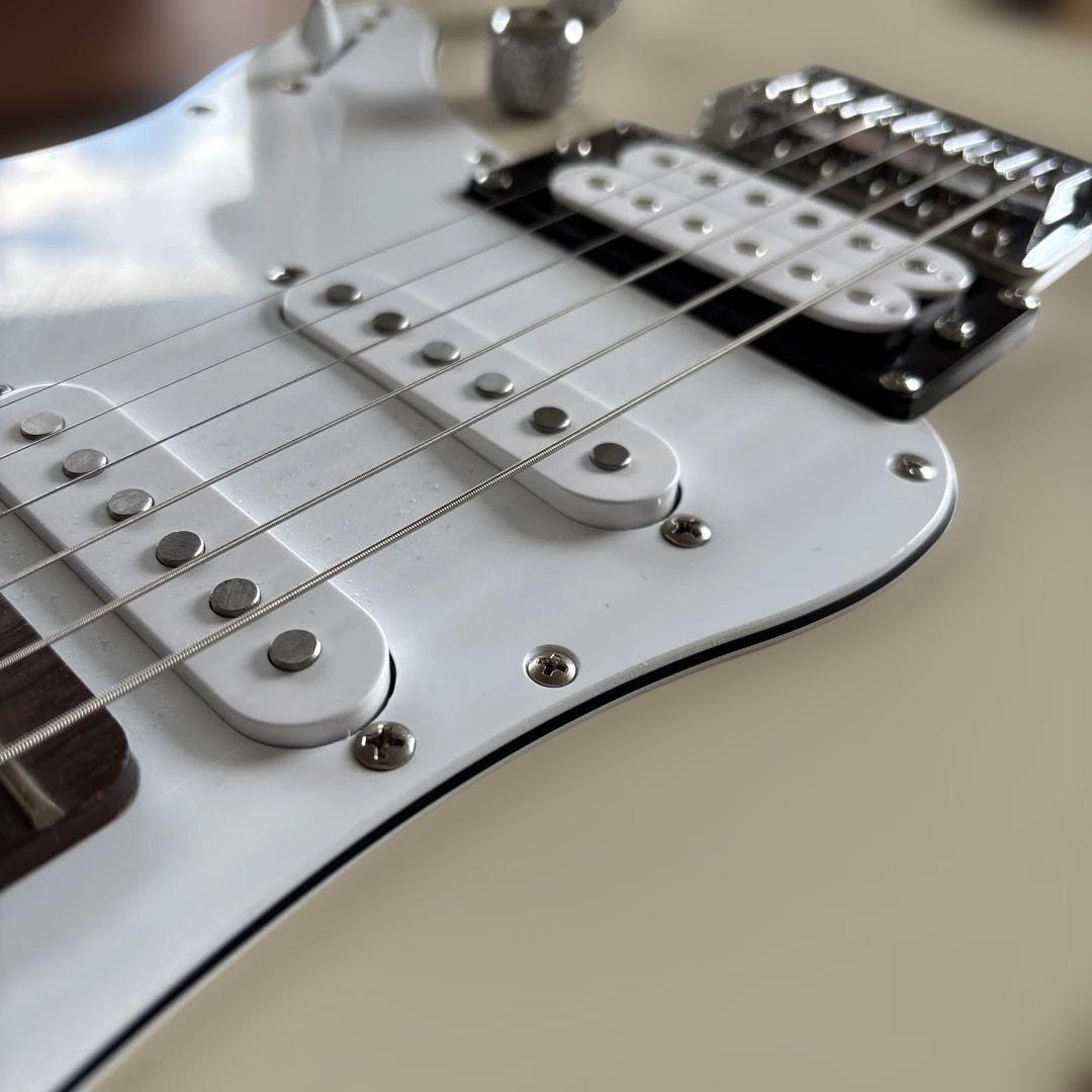 YAMAHA PACIFICA 112V 人気色　美品　ケース＋おまけ付き