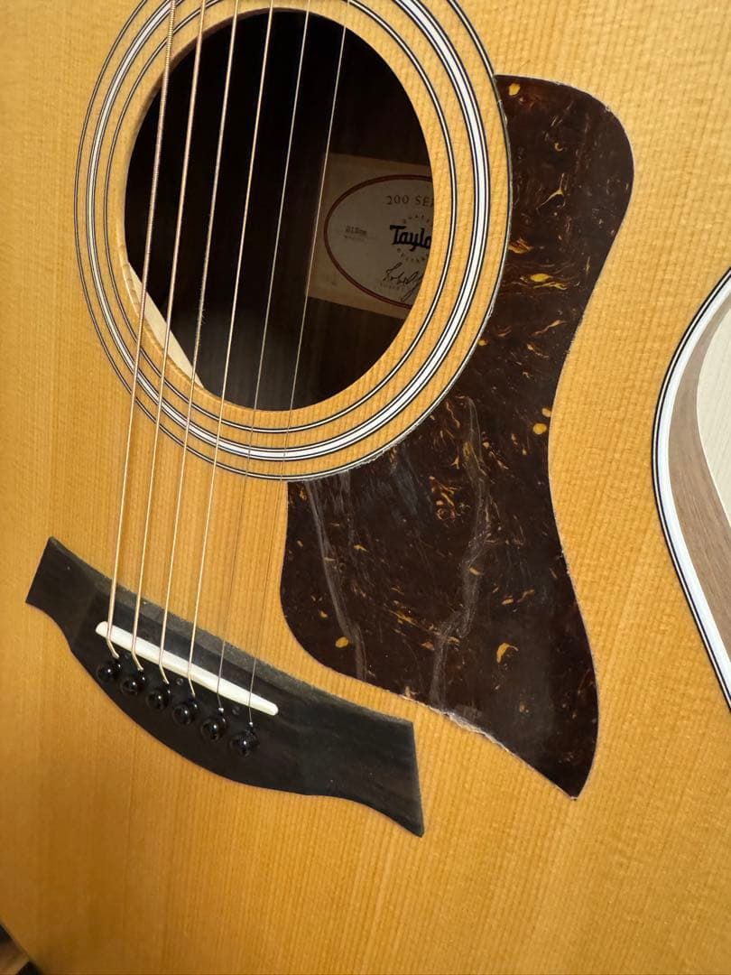 Taylor 212ce アコースティックギター