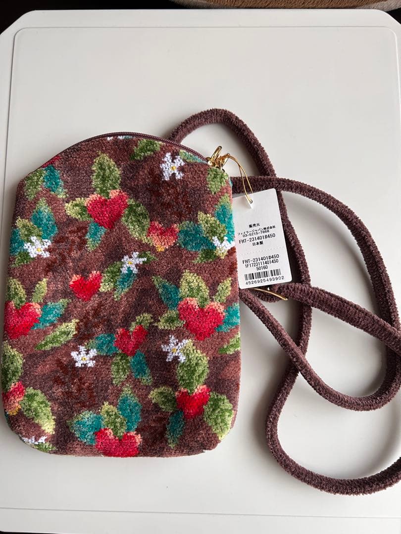 FEILER フルーティングハート　ポーチ、ハンカチセット