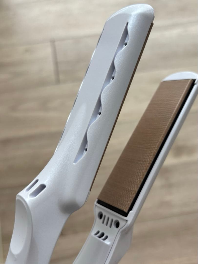 KINUJO ストレートヘアアイロン ホワイト　LM-125